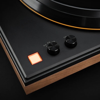 MOFI MASTERDECK WALNUT